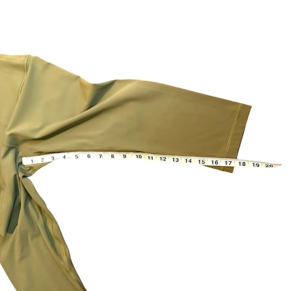 Lululemon Align High-Rise Crop 17"-Bronze Green- Size 8 (2022) - Picture 14 of 14